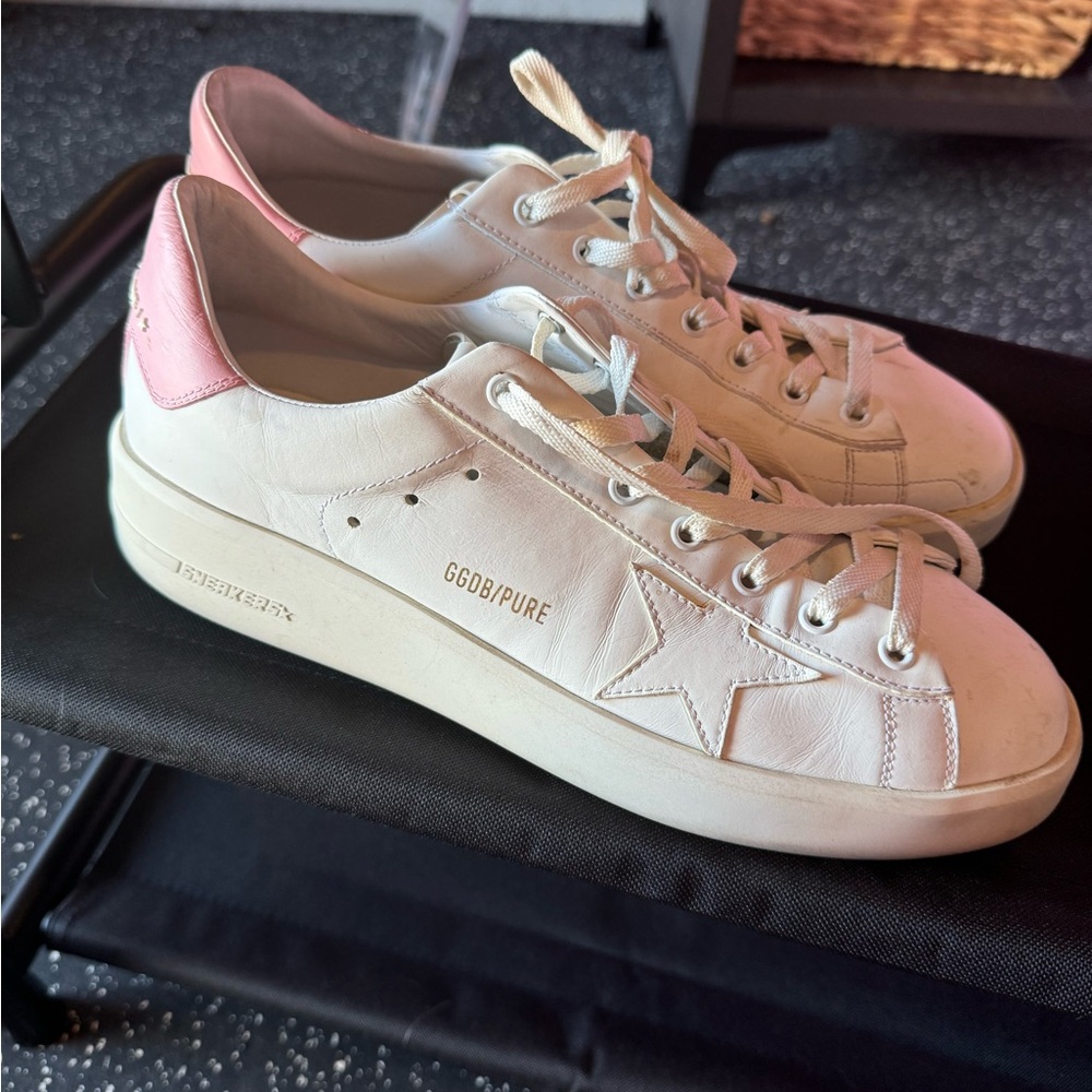 Golden goose superstar shoes size 42